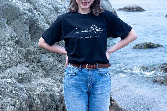 知床トコさんTシャツ / 双眼鏡