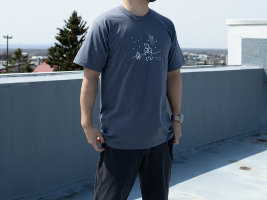 知床トコさんTシャツ / 星空(ダークグレー)