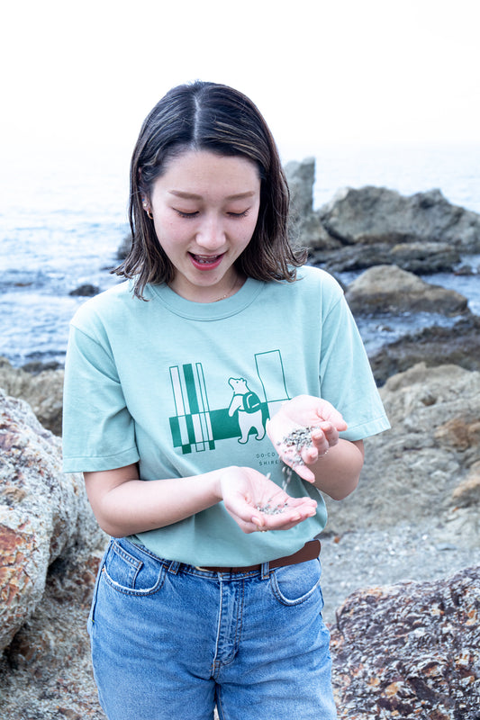 知床トコさんTシャツ / 四角デザイン