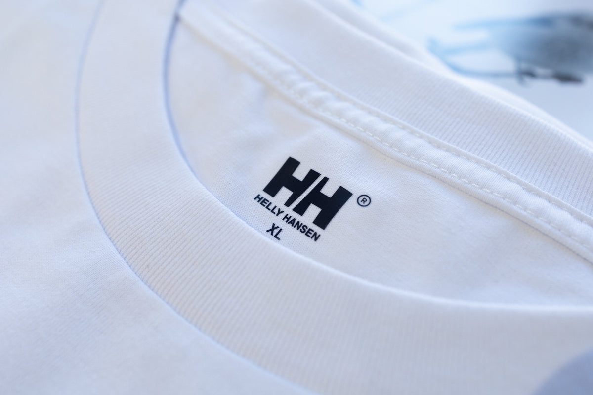 知床トコさん×HELLY HANSEN コラボTシャツ（ホワイト）